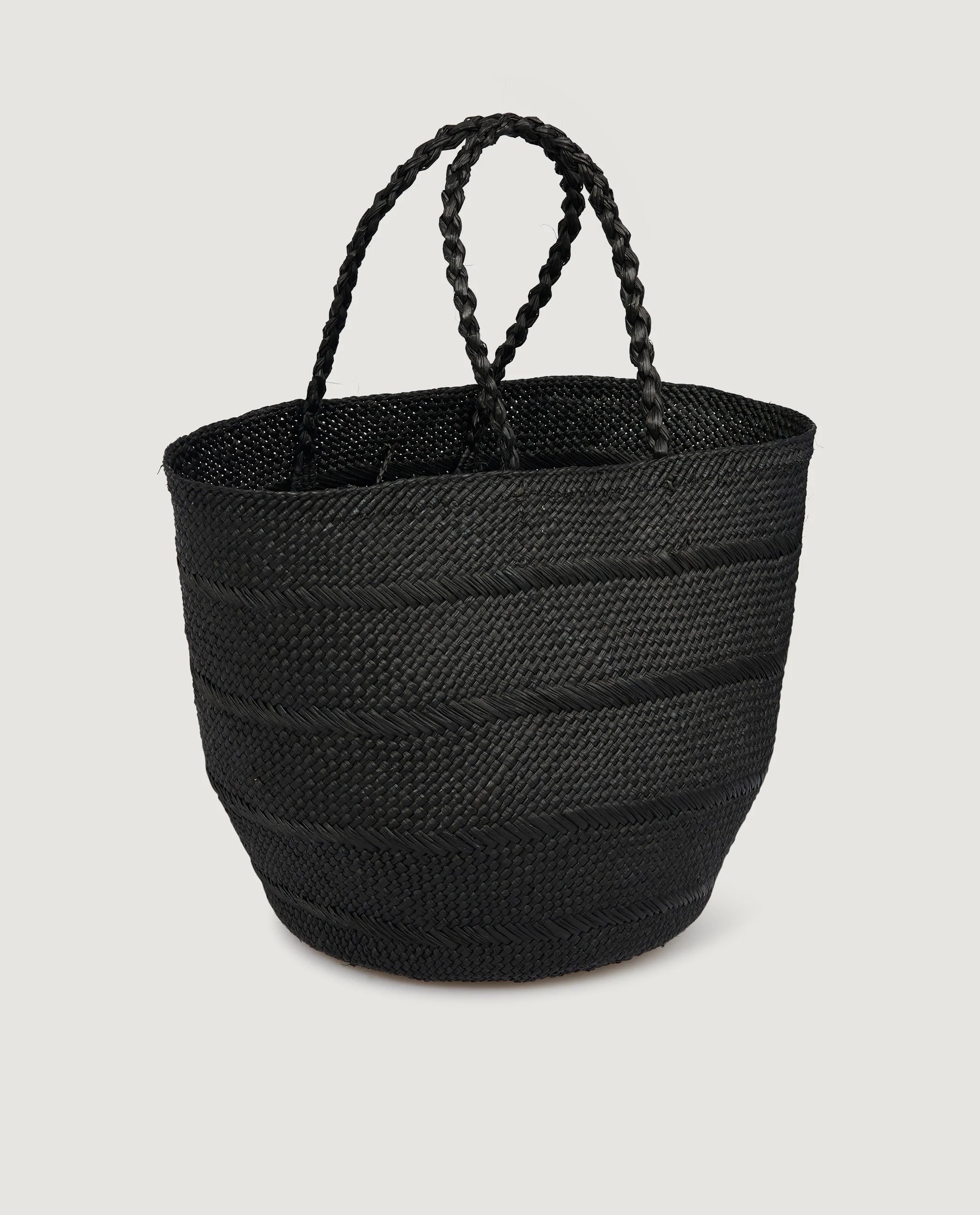 Guanabana | Knitted Bag | Black