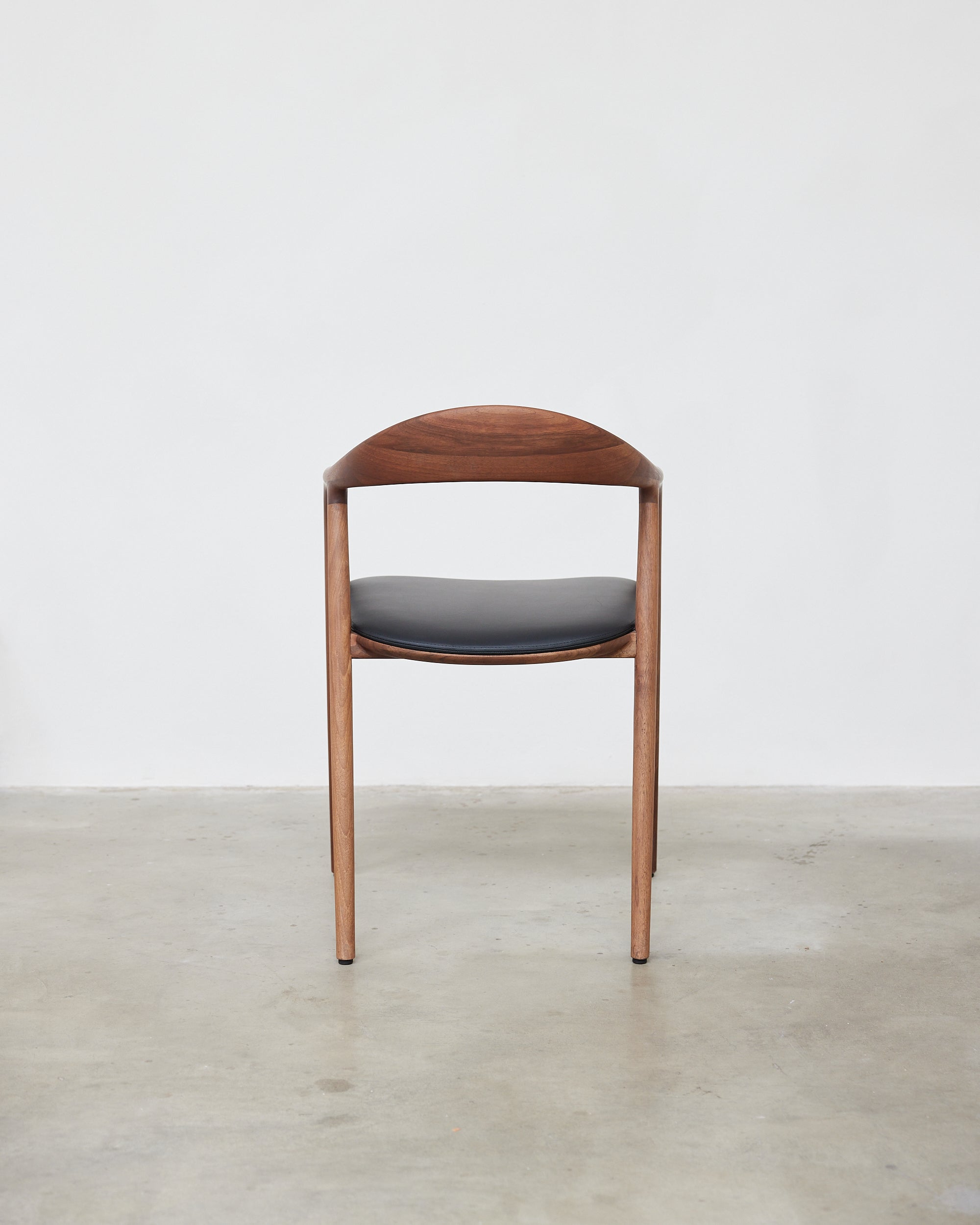 Artisan Neva chair - Zenith leather seat